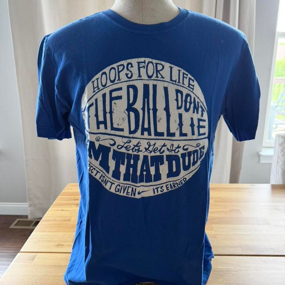 Nike Men's Blue T-shirt